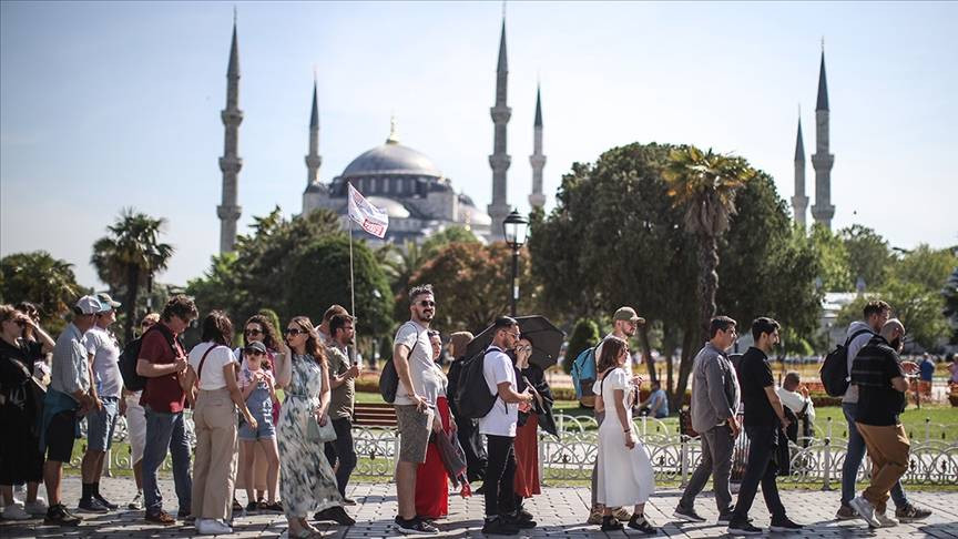 İstanbul'a üç ayda 3,7 milyon turist! İlk sırada hangi ülke var? - Resim: 34